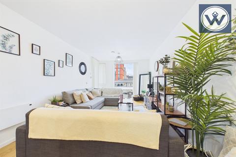 1 bedroom apartment to rent, One Smithfield Square, M4