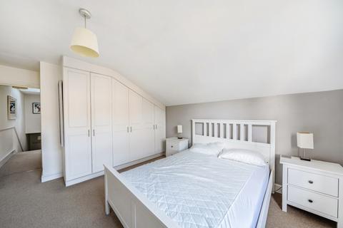 2 bedroom flat to rent, Killyon Road, London, SW8