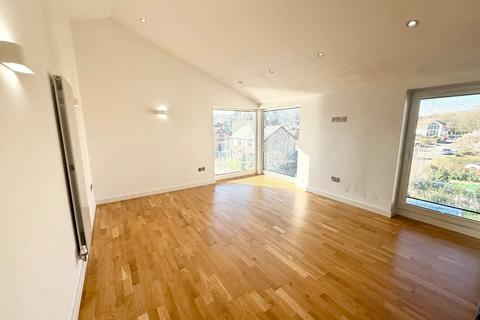 undefined, Waverley Avenue, Gedling, Nottingham, Nottinghamshire, NG4 3HZ
