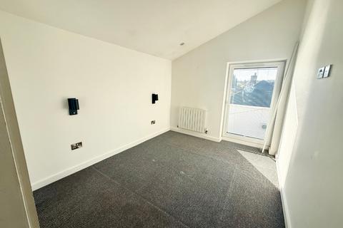 undefined, Waverley Avenue, Gedling, Nottingham, Nottinghamshire, NG4 3HZ