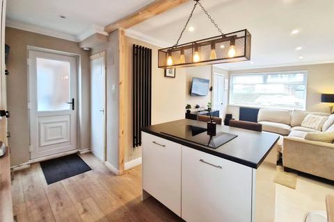 undefined, Avon Close, Manchester M28