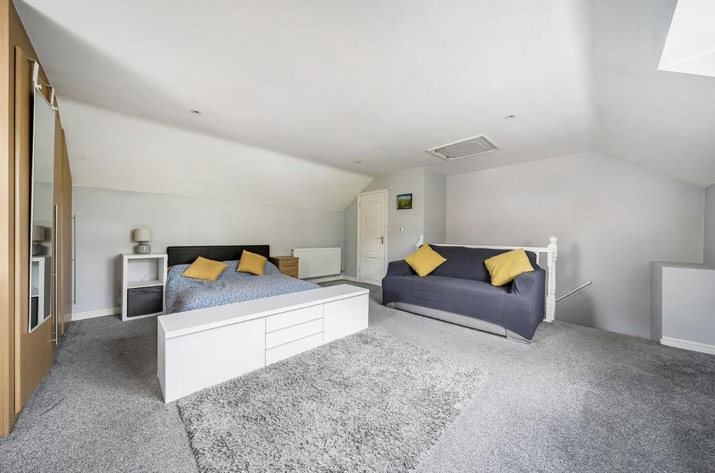 Bedroom Six