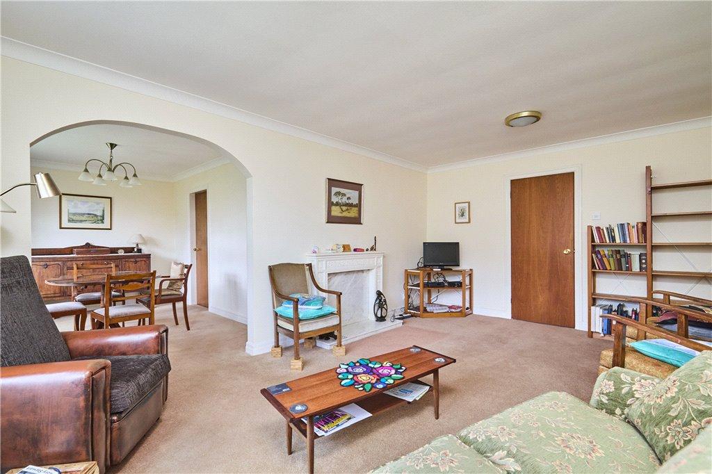 Living/Dining Room