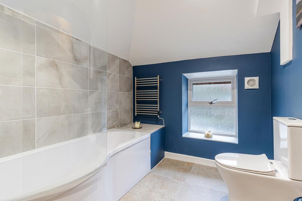 10 Bathroom