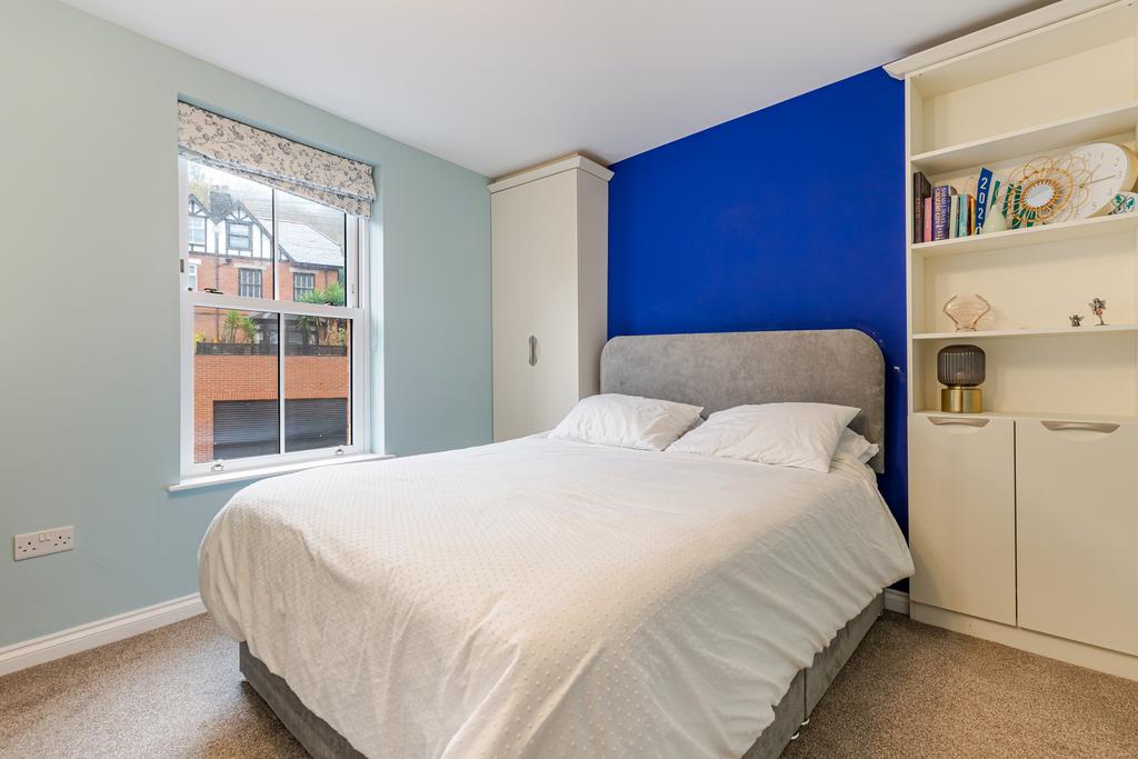 14 Bedroom