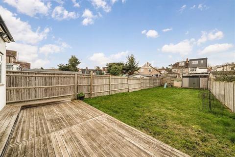 3 bedroom semi-detached house for sale, Broad Walk, London SE3