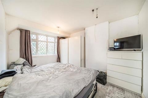 3 bedroom semi-detached house for sale, Broad Walk, London SE3