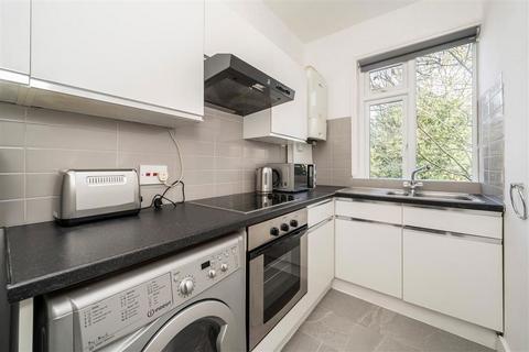 1 bedroom flat to rent, Lee High Road, London SE12