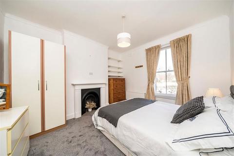 1 bedroom flat to rent, Lee High Road, London SE12