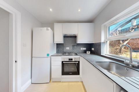 1 bedroom flat to rent, Wells Road, London W12