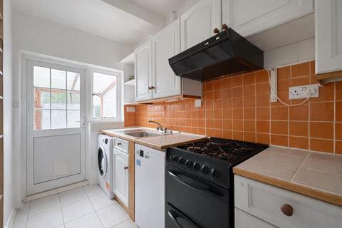 3 bedroom terraced house to rent, Knightwood Crescent, New Malden