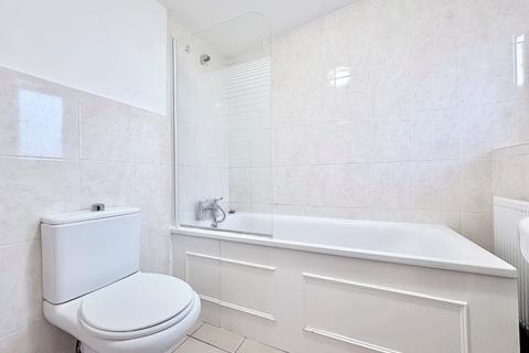 undefined, Walton Road, HODDESDON