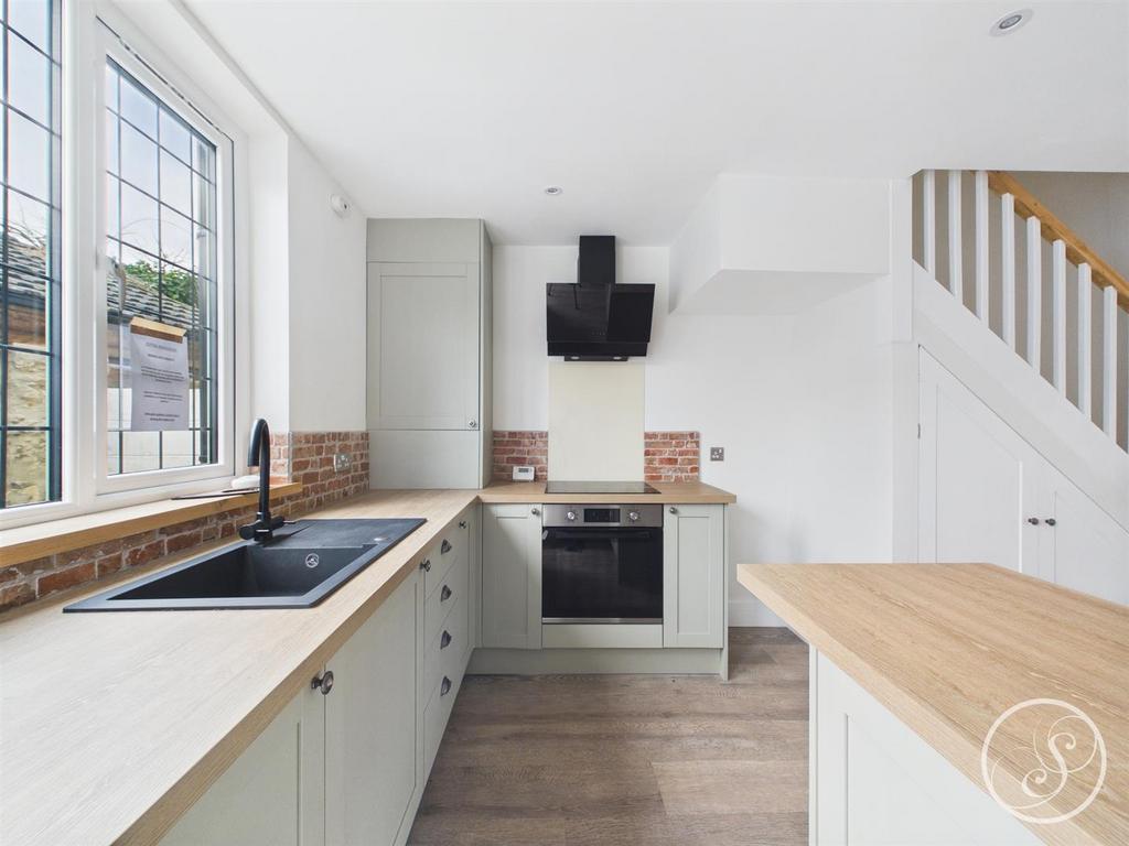 Kitchen/Living Area