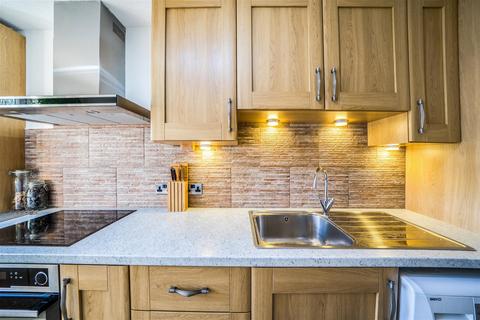 1 bedroom maisonette for sale, Sunkist Way, Wallington SM6