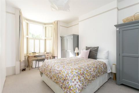 3 bedroom flat to rent, Gaisford Street, Kentish Town, London