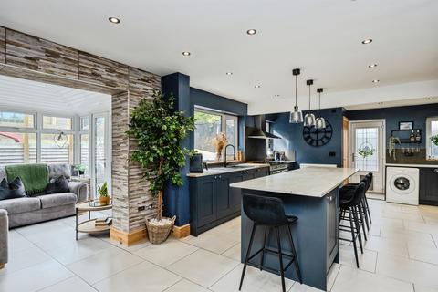 5 bedroom detached house for sale, Brondeg Lane, Pontardawe, Swansea