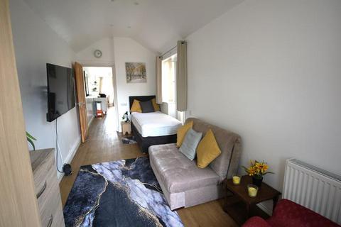 undefined, Brookfield Road, Bedford, Beds, MK41 9LJ