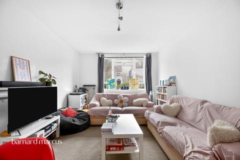 2 bedroom ground floor flat for sale, Cambalt Road, London