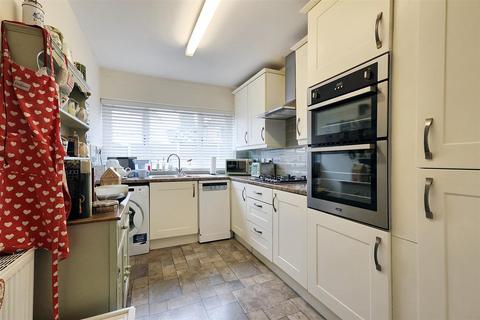 2 bedroom detached bungalow for sale, Barons Close, Gedling, Nottingham