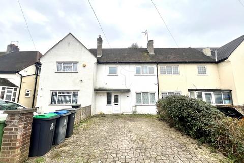 Grange Road, Chessington, Surrey. KT9 1EY