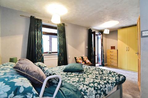 undefined, Dale Court, Rawmarsh, ROTHERHAM