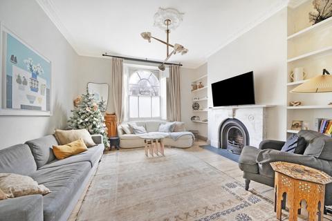 3 bedroom maisonette to rent, Devonia Road, Islington, London