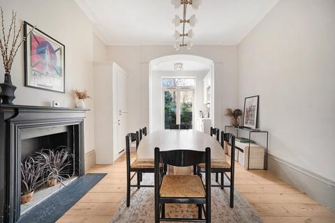 3 bedroom maisonette to rent, Devonia Road, Islington, London