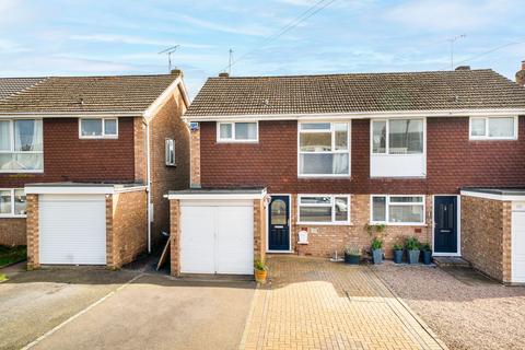 3 bedroom semi-detached house for sale, Coningsby Drive, Kidderminster, DY11
