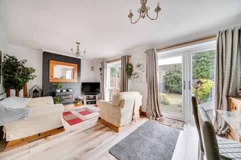 3 bedroom semi-detached house for sale, Coningsby Drive, Kidderminster, DY11