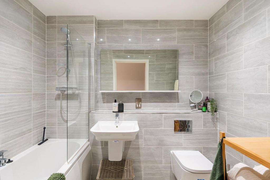 1 S6 YSI - Bathroom C.jpg