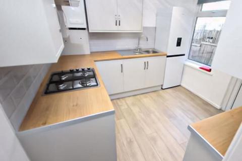 5 bedroom terraced house for sale, Empress Road, Kensington, L7