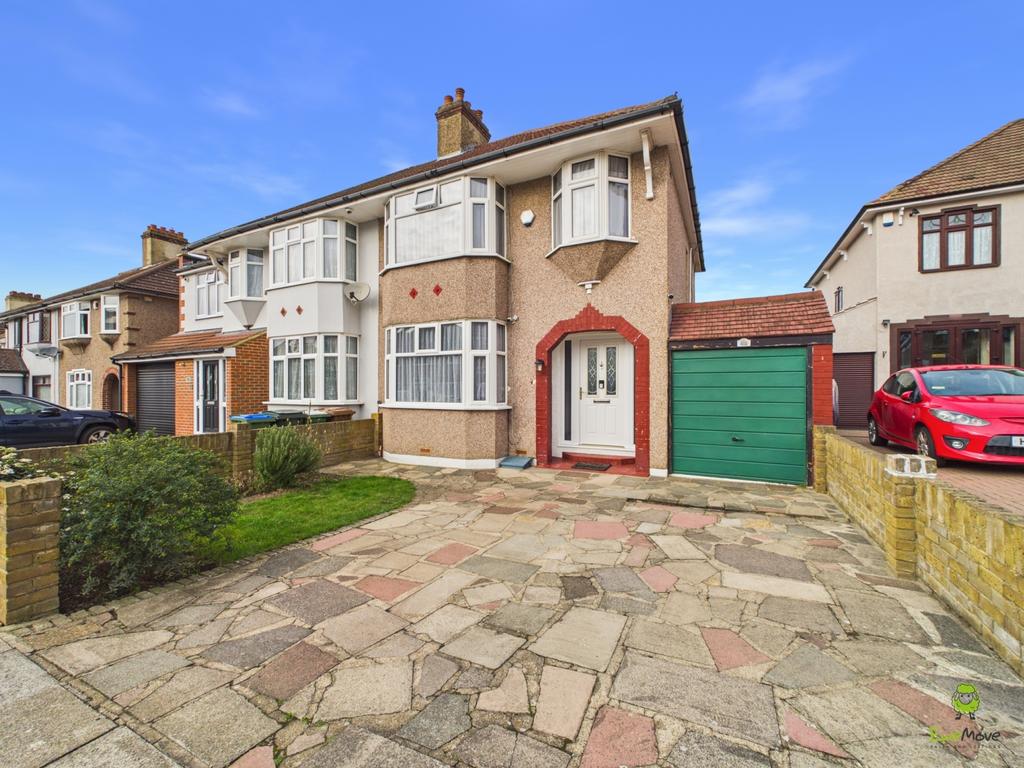 Presented by Clinton at Ewe Move Bexleyheath and Da