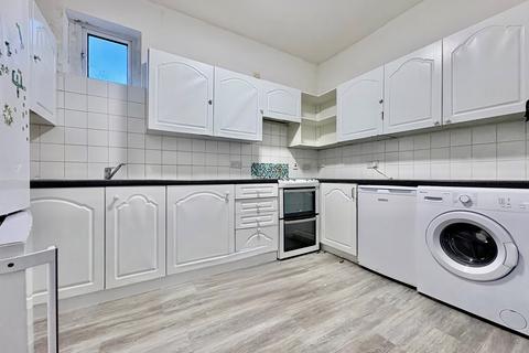 undefined, Walton Road, HODDESDON