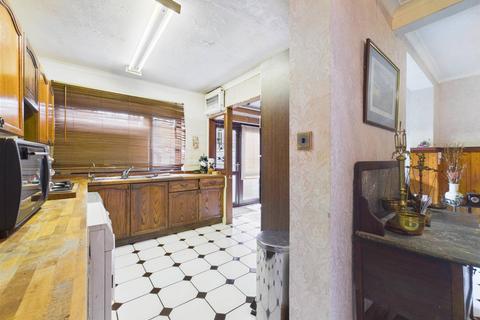 3 bedroom semi-detached house for sale, Pine Gardens, Ruislip HA4