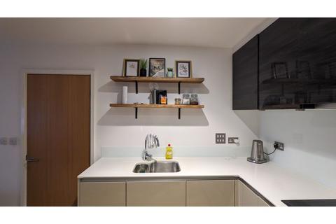 2 bedroom apartment for sale, Barking Road, London, E16
