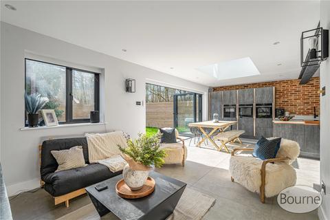4 bedroom detached house for sale, Turner Close, Guildford, Surrey, GU4