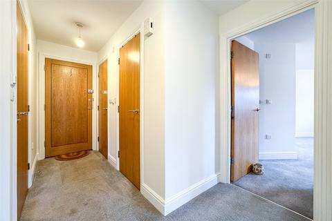2 bedroom apartment for sale, Station Approach, Amersham, Buckinghamshire, HP6