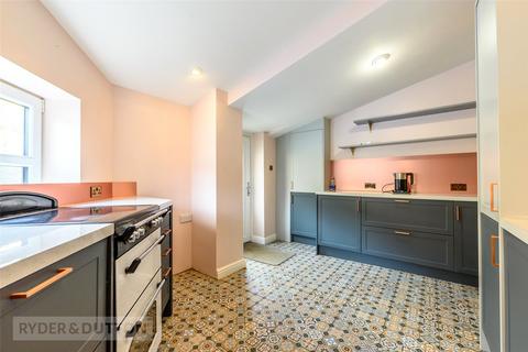 3 bedroom end of terrace house for sale, Washer Lane, Halifax, West Yorkshire, HX2