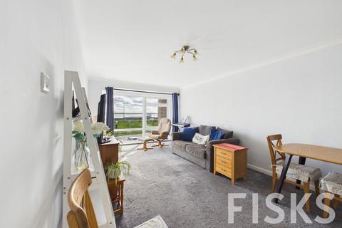 2 bedroom apartment for sale, Eastern Esplanade, Canvey Island, SS8