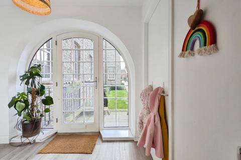 2 bedroom flat for sale, Captains House, Captains Garden, Fishponds, Bristol