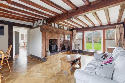 4 bedroom cottage for sale, The Square, Long Itchington, Southam