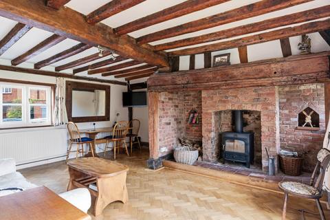 4 bedroom cottage for sale, The Square, Long Itchington, Southam
