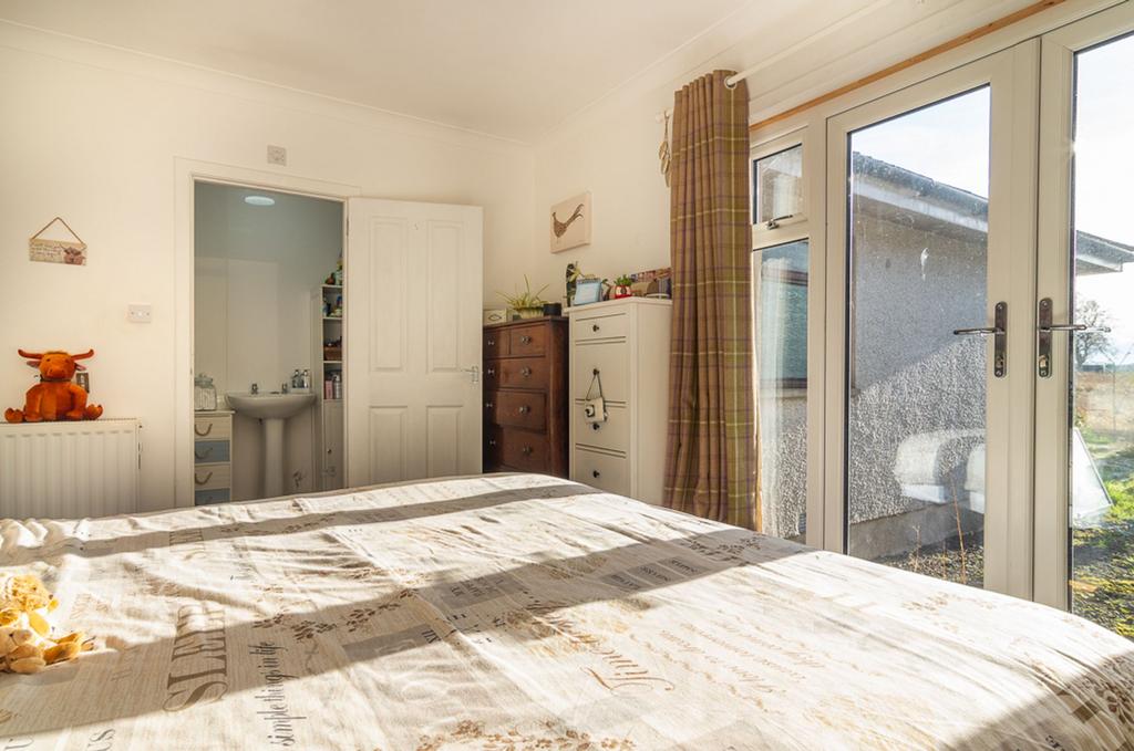Bedroom 1 and en-suite