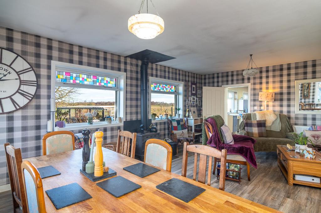 Lounge and dining area