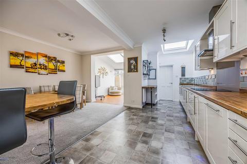 3 bedroom end of terrace house for sale, Kimbolton Road, Portsmouth PO3
