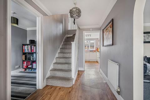 4 bedroom semi-detached house for sale, The Fairway, Leatherhead, KT22