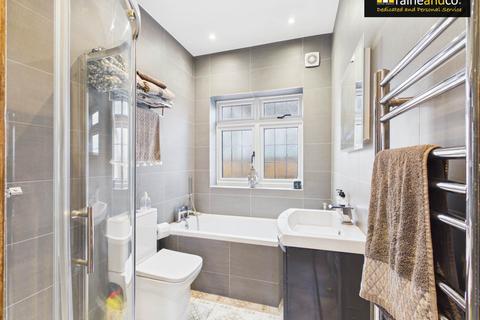 4 bedroom bungalow for sale, Oakmere Lane, Potters Bar