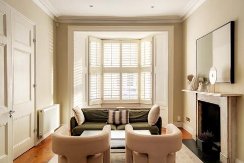 4 bedroom terraced house to rent, Langton Street, Chelsea, SW10
