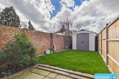 1 bedroom flat to rent, Sparrow Farm Drve, Feltham
