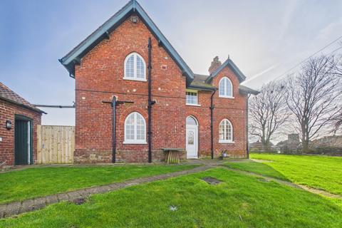 undefined, Hill House, East End, Harpham, YO25 4QY
